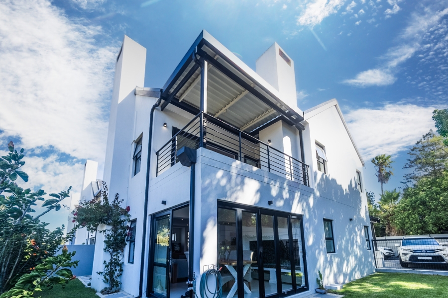 4 Bedroom Property for Sale in Tara Western Cape